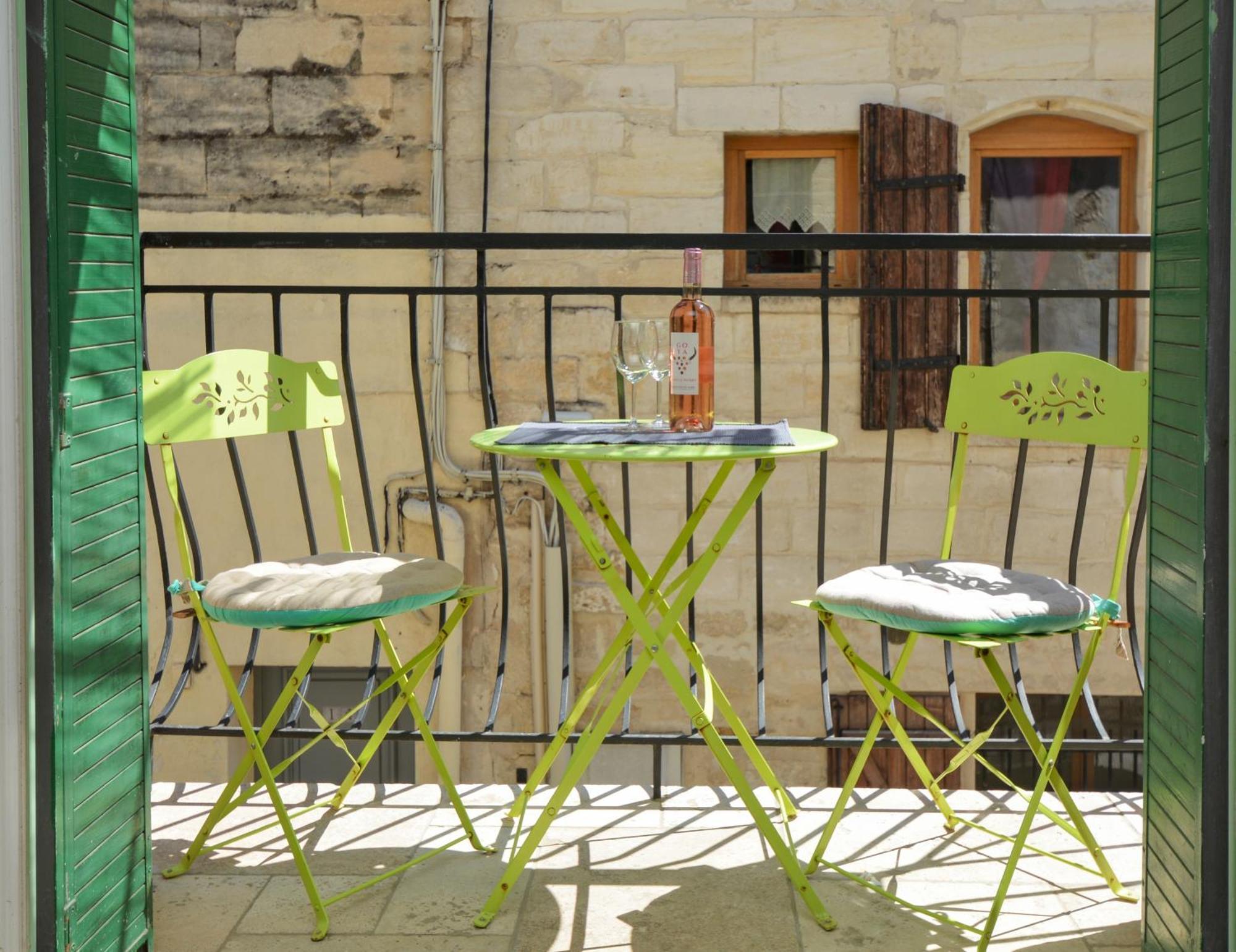 Maison Le Petit Balcon Beaucaire Beaucaire  Ngoại thất bức ảnh